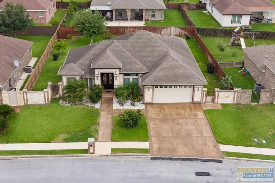 704 Santa Fe St., Weslaco, TX 78596 - #2