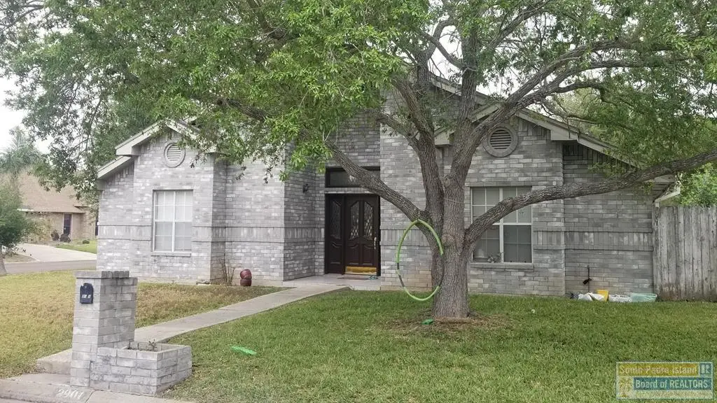 2901 Lakewood Dr., Harlingen, TX 78550 - #1