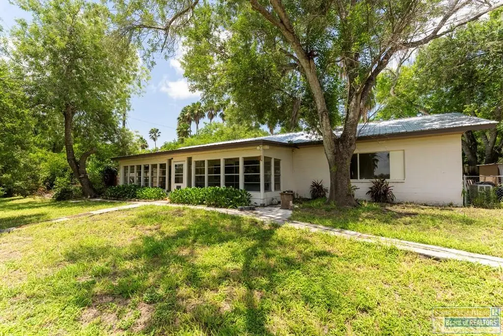 150 S Valencia #3, Bayview, TX 78566 - #1