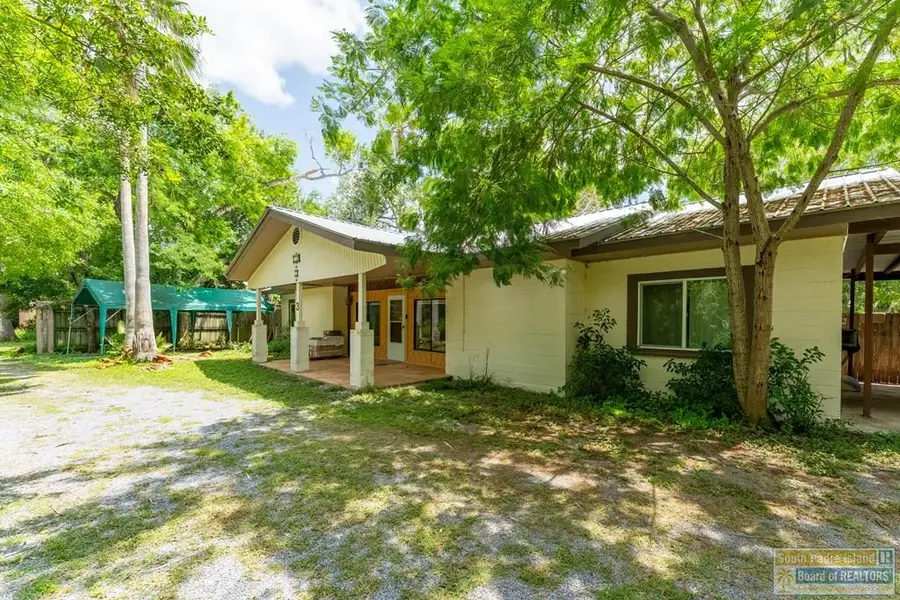 150 S Valencia #3, Bayview, TX 78566 - #3