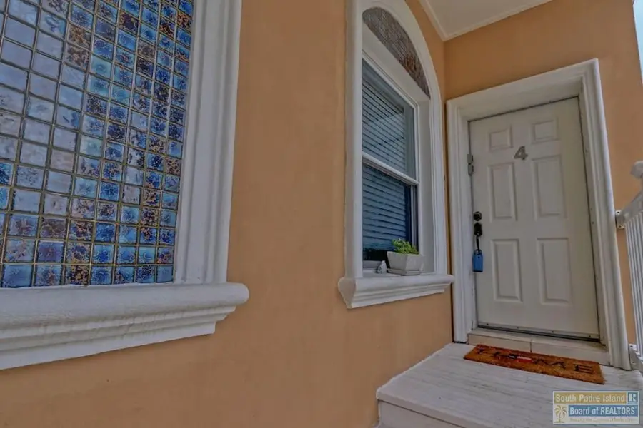 103 E Palm St. #4, South Padre Island, TX 78597 - #3