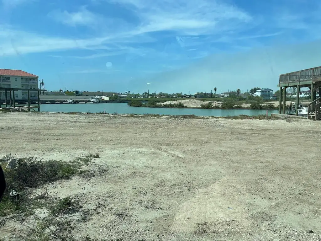 1522 N Harbor Dr., Port Isabel, TX 78578 - #1