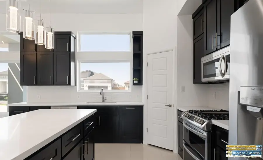 9513 Lake John Ct., Los Fresnos, TX 78566 - #3
