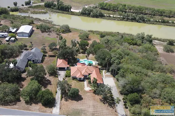 39574 Palm Dr, Bayview, TX 78566