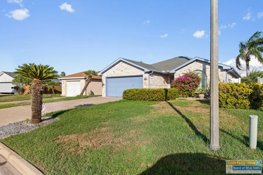 29 Lakewood Dr., Laguna Vista, TX 78578 - #2