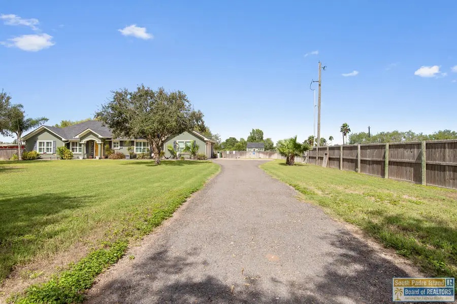 39785 Palm Dr, Bayview, TX 78566 - #3