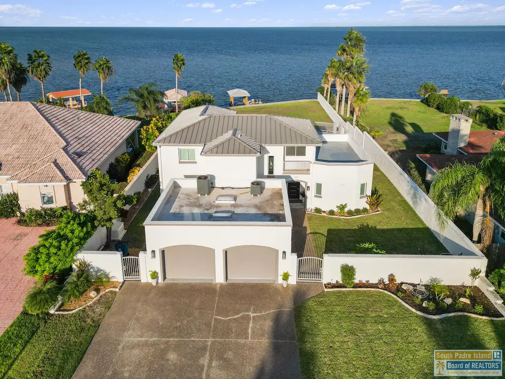 408 Beach Blvd, Laguna Vista, TX 78578 - #1