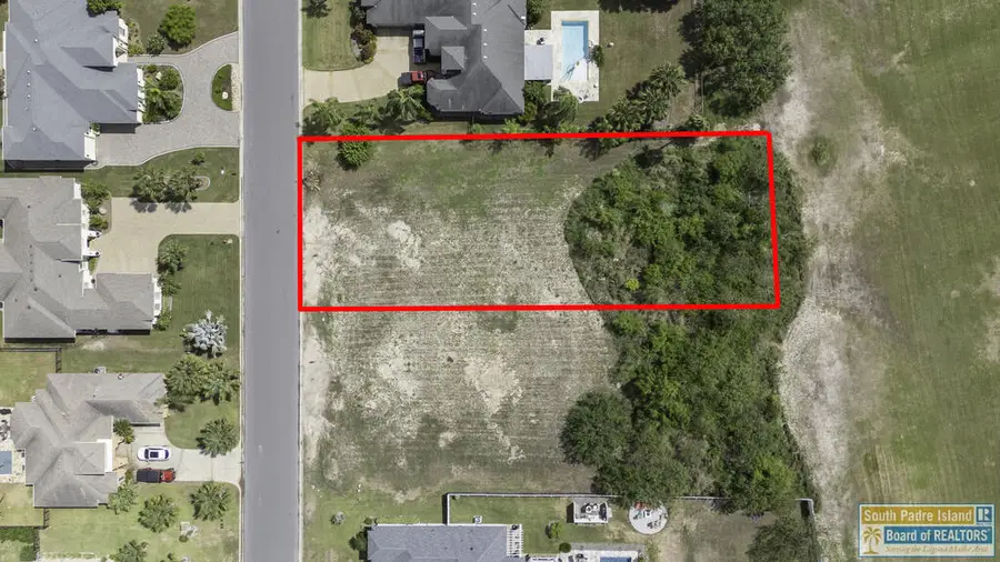13 Country Club Dr., Laguna Vista, TX 78578 - #3