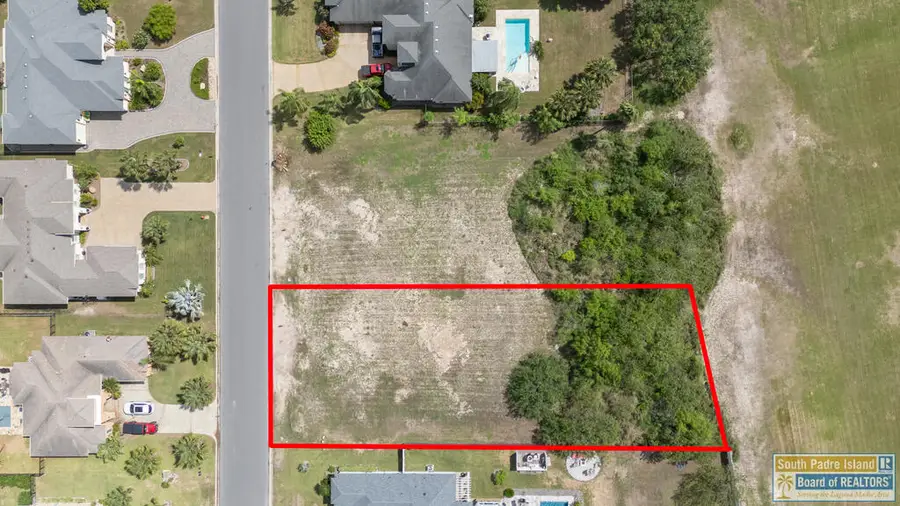 15 Country Club Dr., Laguna Vista, TX 78578 - #2