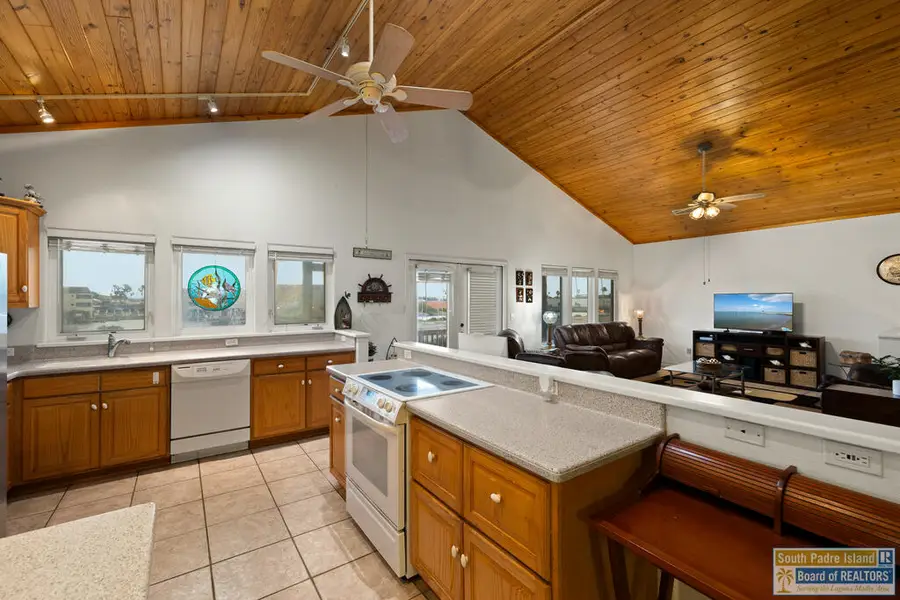 1531 Harbor Island Dr., Port Isabel, TX 78578 - #3