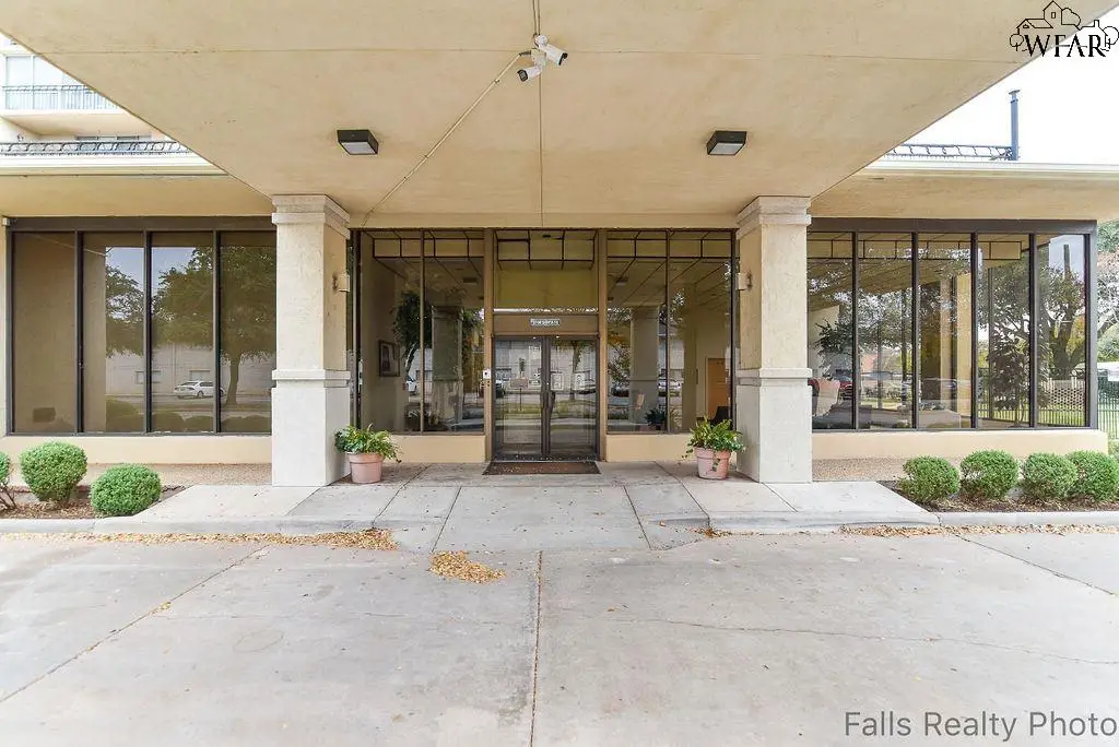 2100 SANTA FE STREET, Wichita Falls, TX 76309 - Image #1