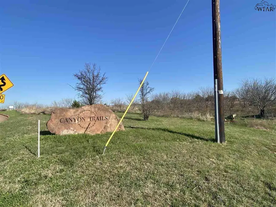 4216 CANYON TRAILS DRIVE, Wichita Falls, TX 76309 - Image #3