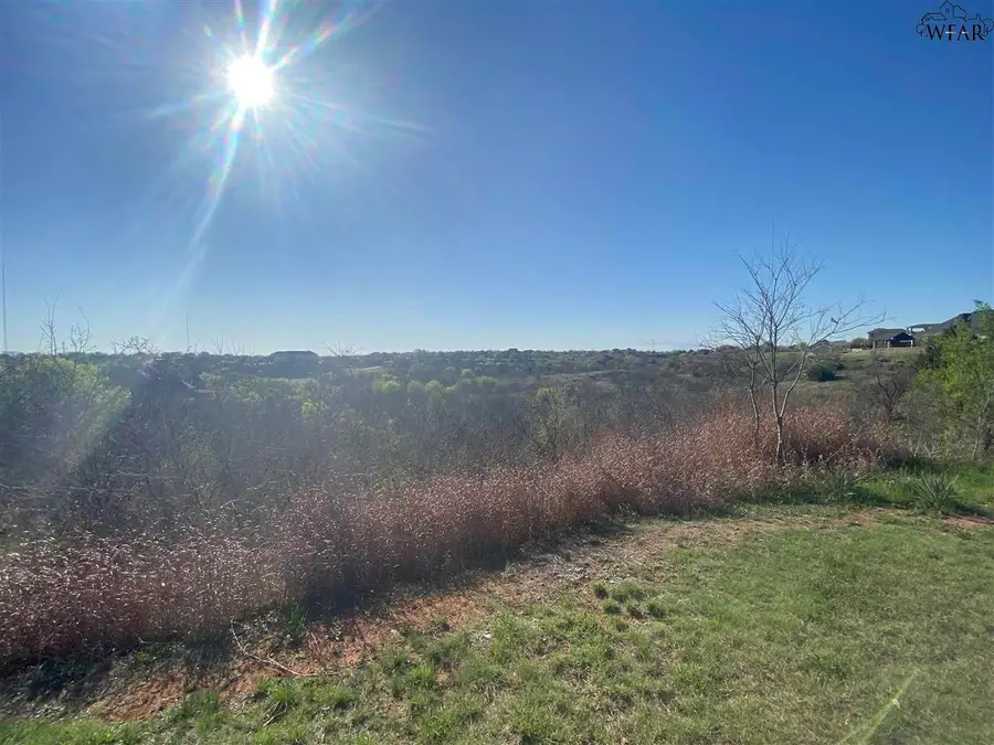 4515 WOODCREST CIRCLE, Wichita Falls, TX 76309 - Image #3