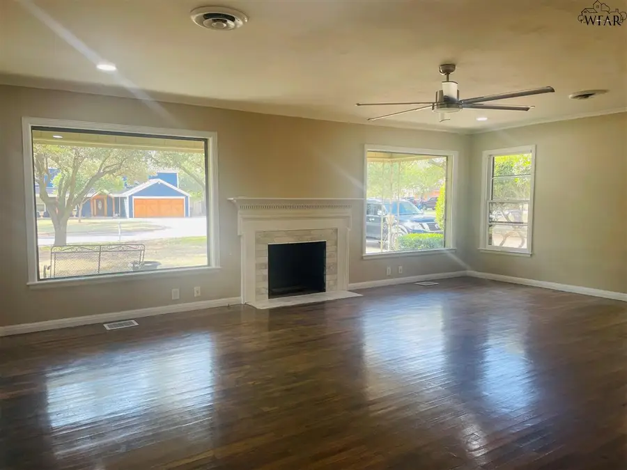 2009 WENONAH AVENUE, Wichita Falls, TX 76309 - Image #3