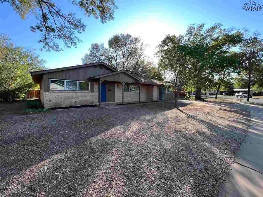 4801 PAWNEE PATHWAY, Wichita Falls, TX 76310 - Image #2