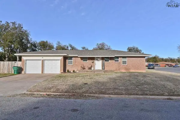 615 HAZEL DRIVE, Burkburnett, TX 76354