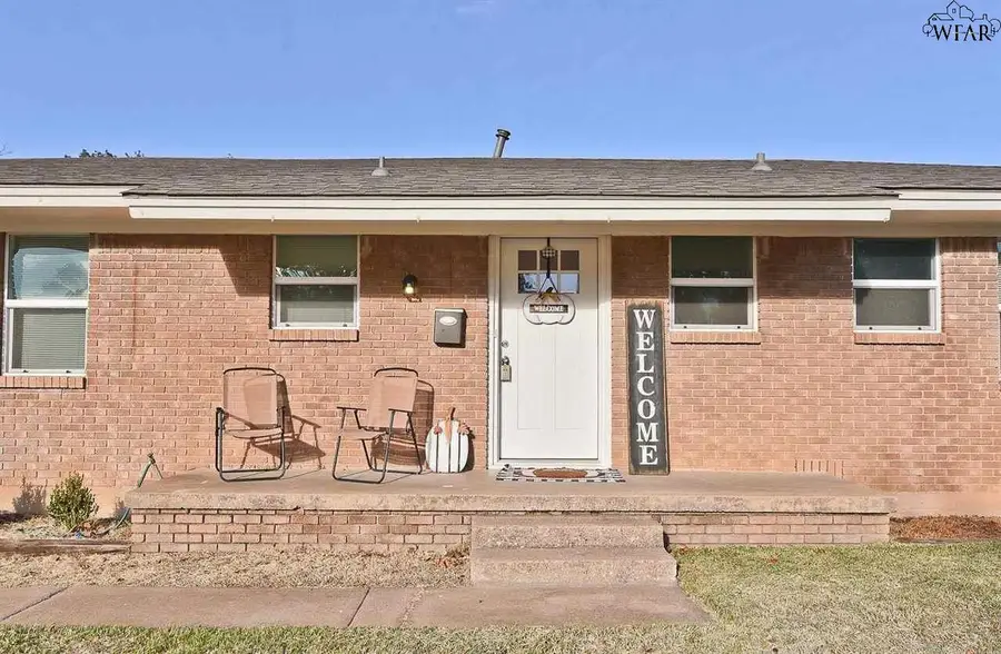 615 HAZEL DRIVE, Burkburnett, TX 76354 - Image #2