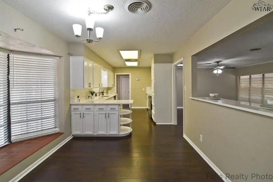 2606 CHASE DRIVE, Wichita Falls, TX 76308 - Image #2