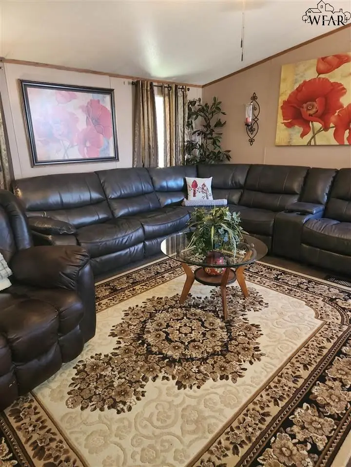 305 CHESTER AVENUE, Wichita Falls, TX 76302 - Image #3