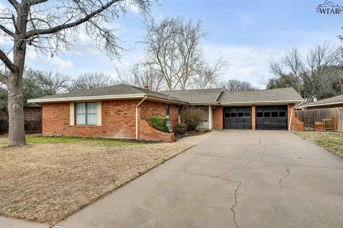 2620 ELMWOOD AVENUE, Wichita Falls, TX 76308 - Image #1