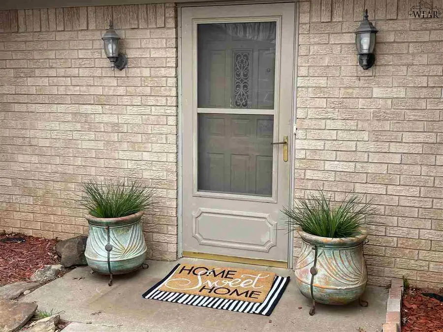 1211 AMHERST STREET, Burkburnett, TX 76354 - Image #3