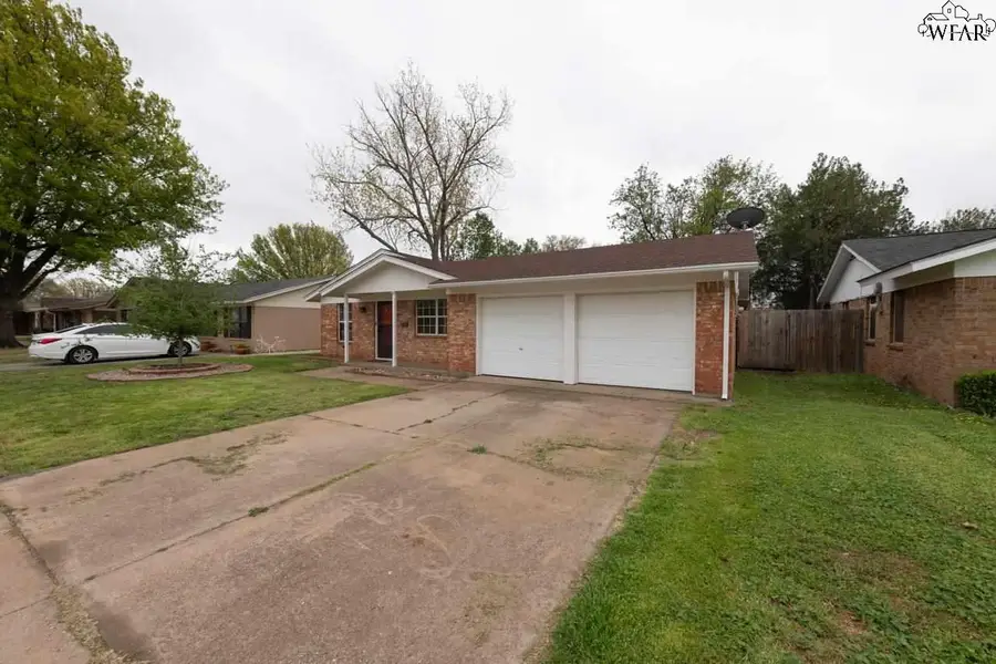 4707 NORTHSHORE DRIVE, Wichita Falls, TX 76310 - Image #2