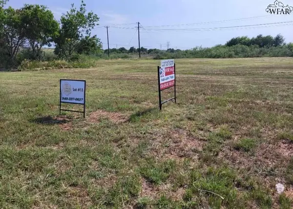 11 LOMA LINDA DRIVE, Electra, TX 76360