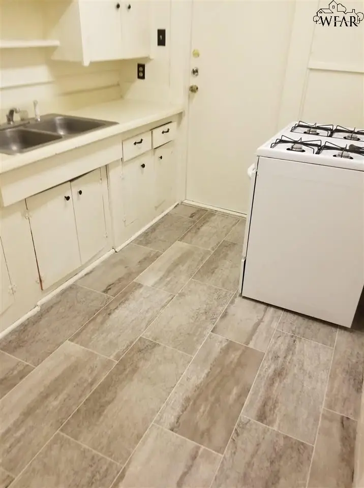 3114 10TH STREET, Wichita Falls, TX 76309 - #3