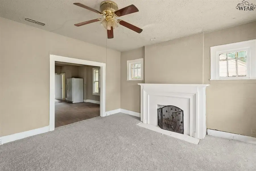 1821 ELIZABETH AVENUE, Wichita Falls, TX 76301 - Image #2