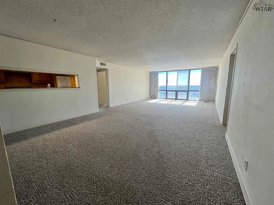 2100 SANTA FE STREET, Wichita Falls, TX 76309 - Image #2