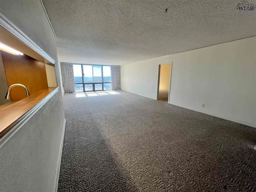 2100 SANTA FE STREET, Wichita Falls, TX 76309 - Image #3