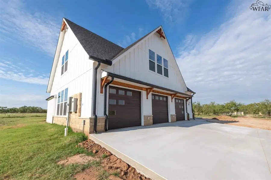 443 ELVA COURT, Wichita Falls, TX 76305 - Image #3