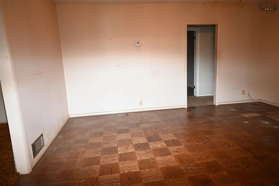 1522 HARDING STREET, Wichita Falls, TX 76301 - Image #2