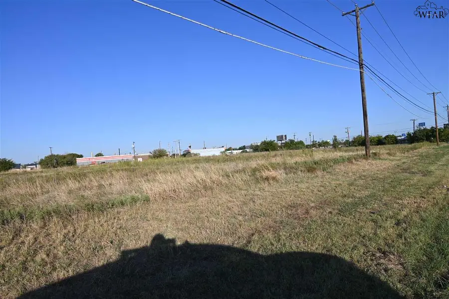 3500 BURKBURNETT ROAD, Wichita Falls, TX 76306 - Image #2