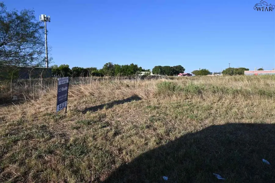 3500 BURKBURNETT ROAD, Wichita Falls, TX 76306 - Image #3