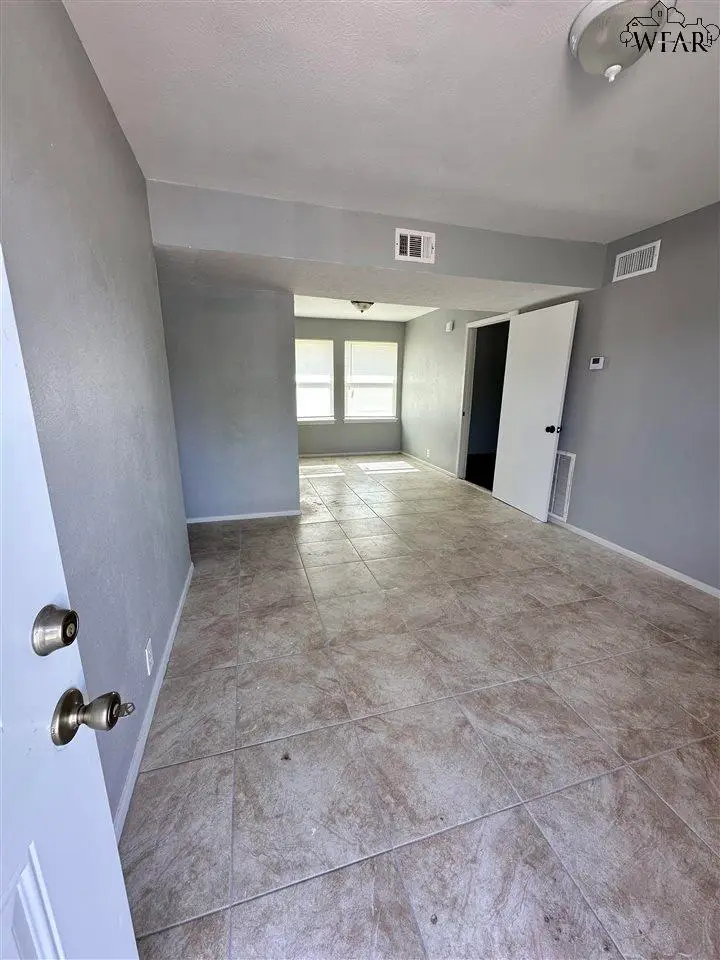 1523 GLENHAVEN DRIVE, Wichita Falls, TX 76306 - Image #2