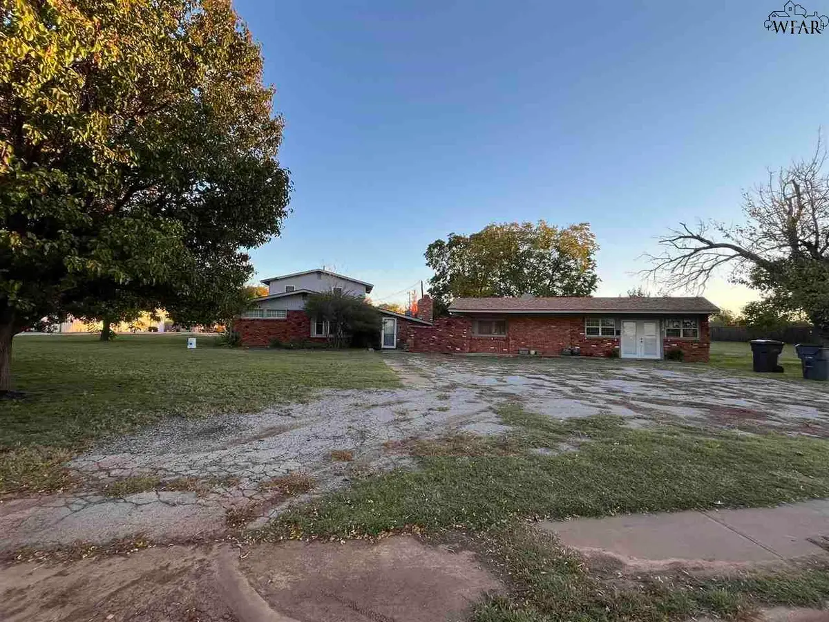 4507 WYOMING AVENUE, Wichita Falls, TX 76310 - Image #1