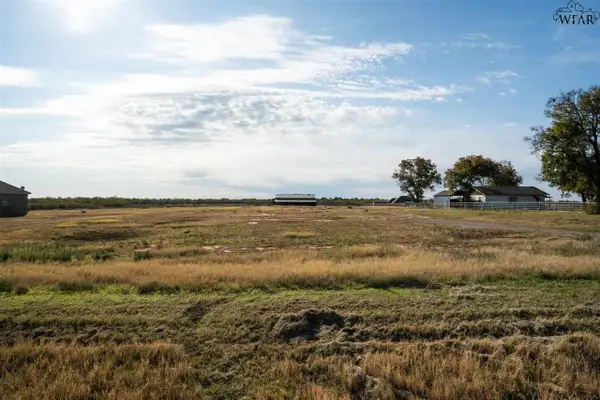 1223 FM 367, Iowa Park, TX 76367