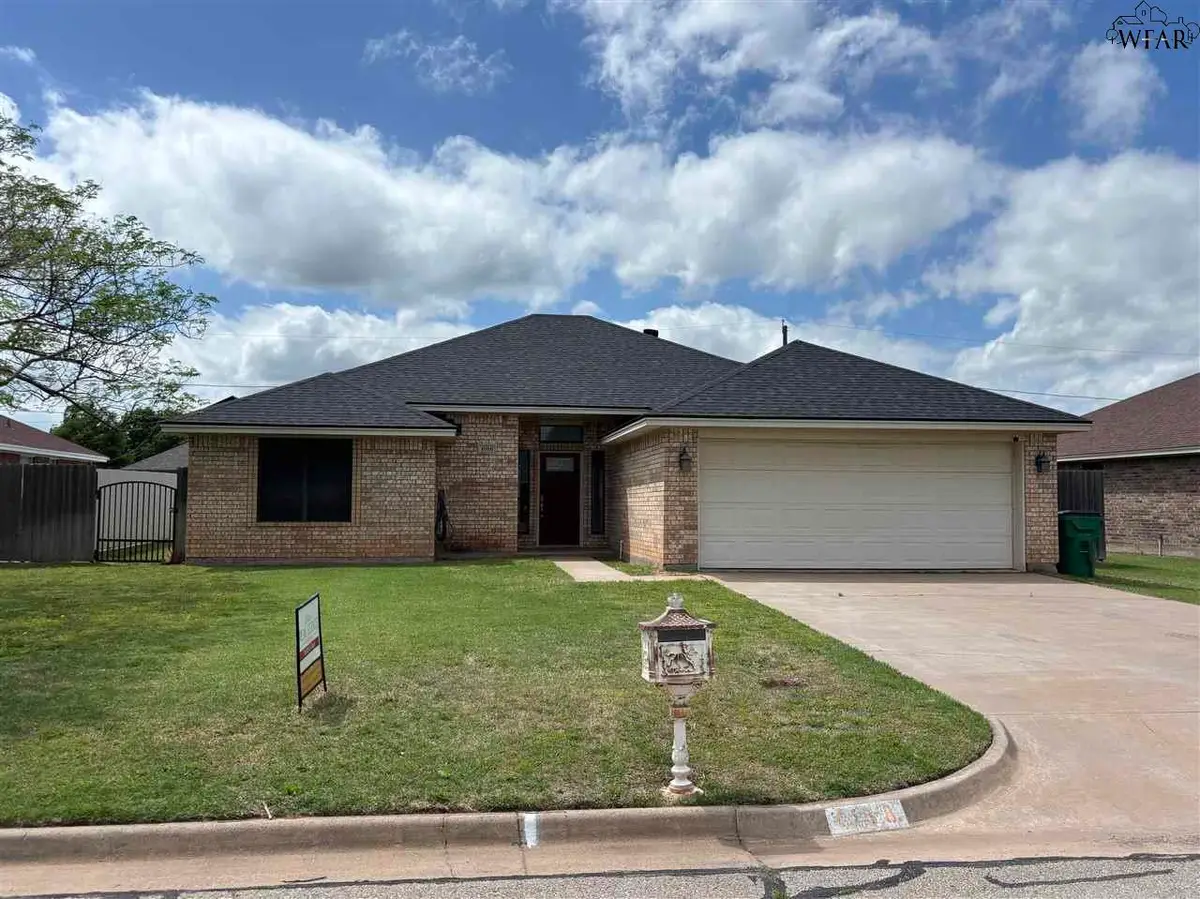808 SUGARBUSH LANE, Burkburnett, TX 76354 - Image #1