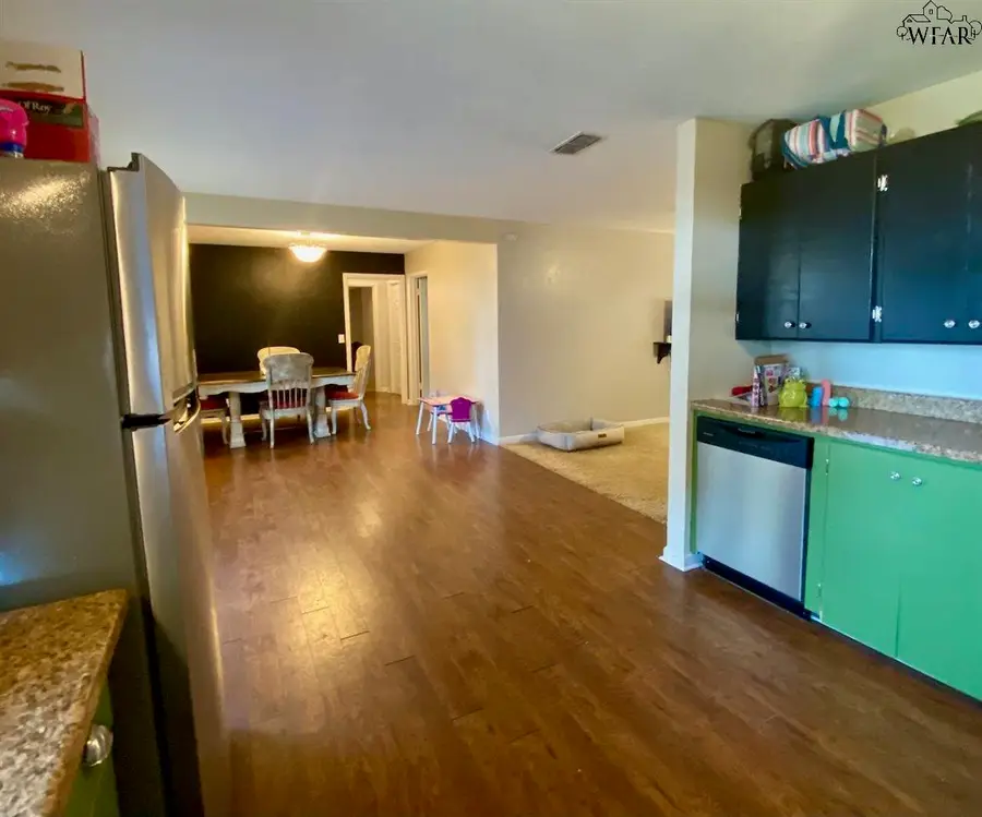 100 LINDEN STREET, Burkburnett, TX 76354 - Image #3