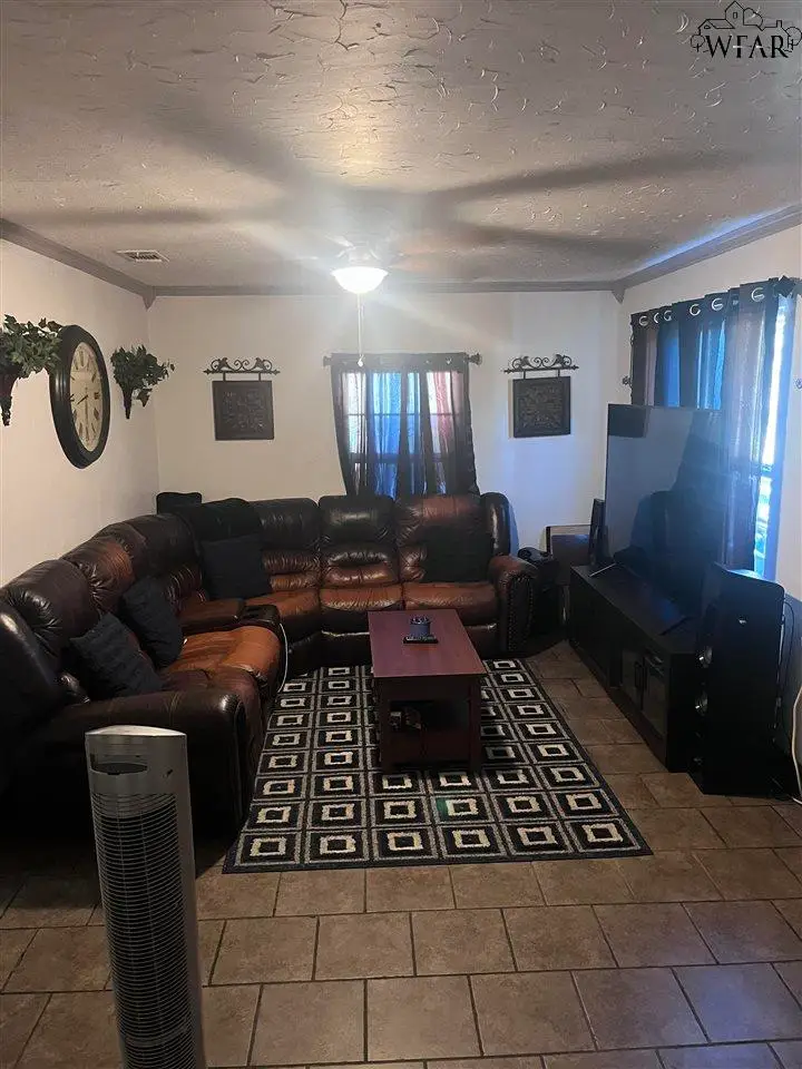 2921 LAVELL AVENUE, Wichita Falls, TX 76308 - Image #3