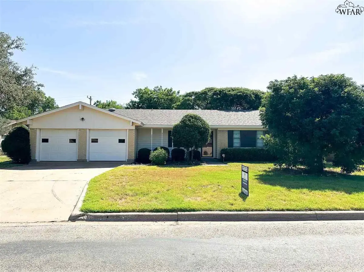 2603 SUNSET DRIVE, Vernon, TX 76384 - Image #1