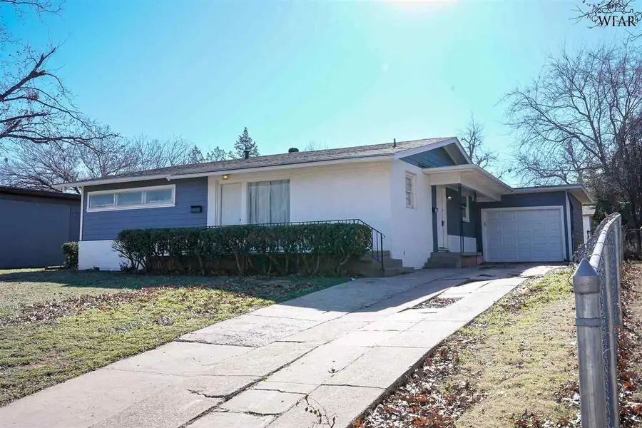 2407 TERRACE AVENUE, Wichita Falls, TX 76301 - Image #2