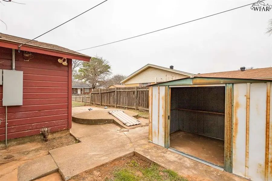 1201 SHADY LANE, Burkburnett, TX 76354 - Image #3