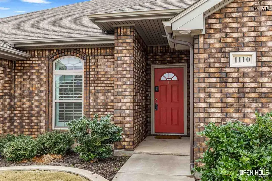 1110 CHAPARRAL COURT, Burkburnett, TX 76354 - Image #2