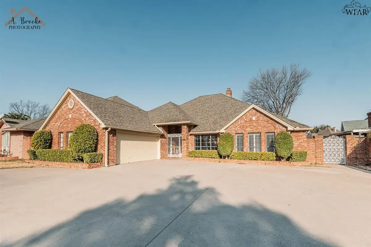 2031 PEACHTREE LANE, Wichita Falls, TX 76308 - Image #1