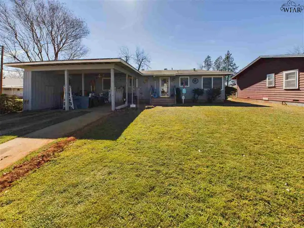 2401 TERRACE AVENUE, Wichita Falls, TX 76301