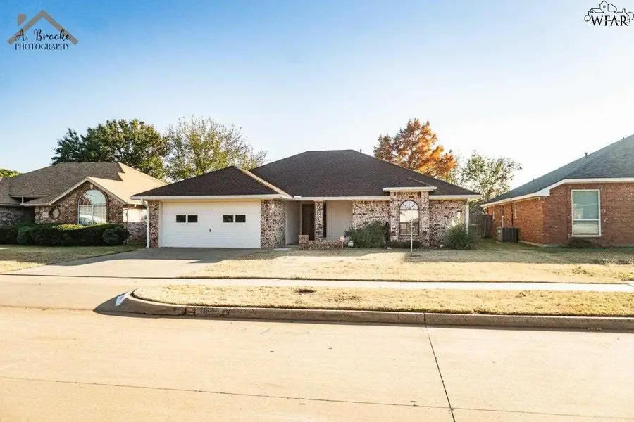 6007 SANDY HILL BOULEVARD, Wichita Falls, TX 76310 - Image #2