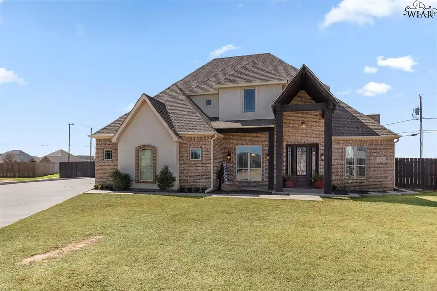 1018 TAYLOR LANE, Burkburnett, TX 76354 - Image #3