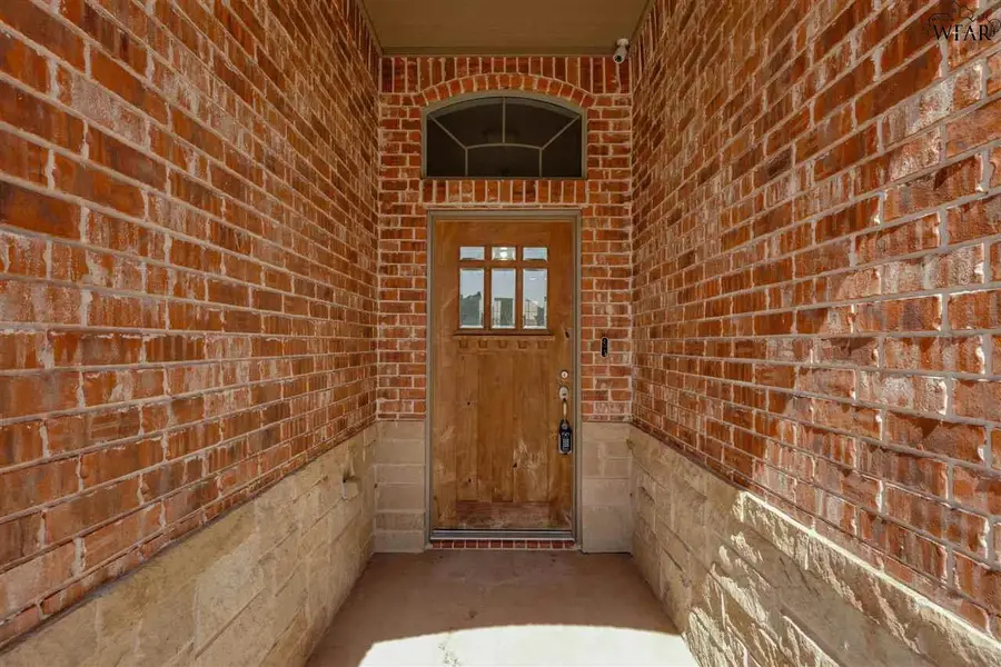 8 PEYTON COURT, Wichita Falls, TX 76310 - Image #2